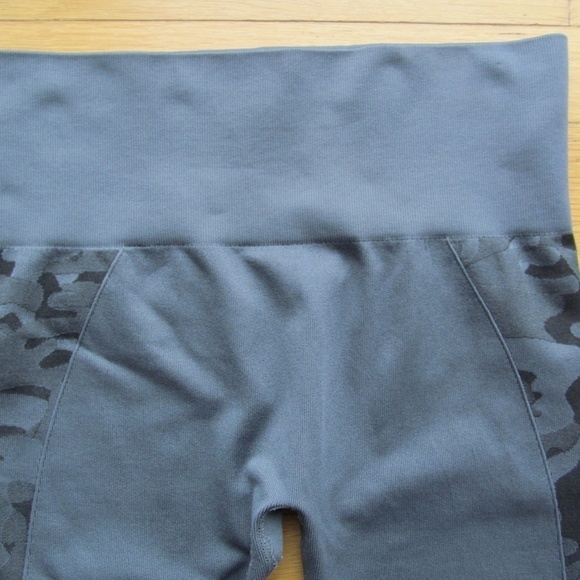 Zyia Camo Seamless Leggings Gray Women's Size M - Picture 4 of 10